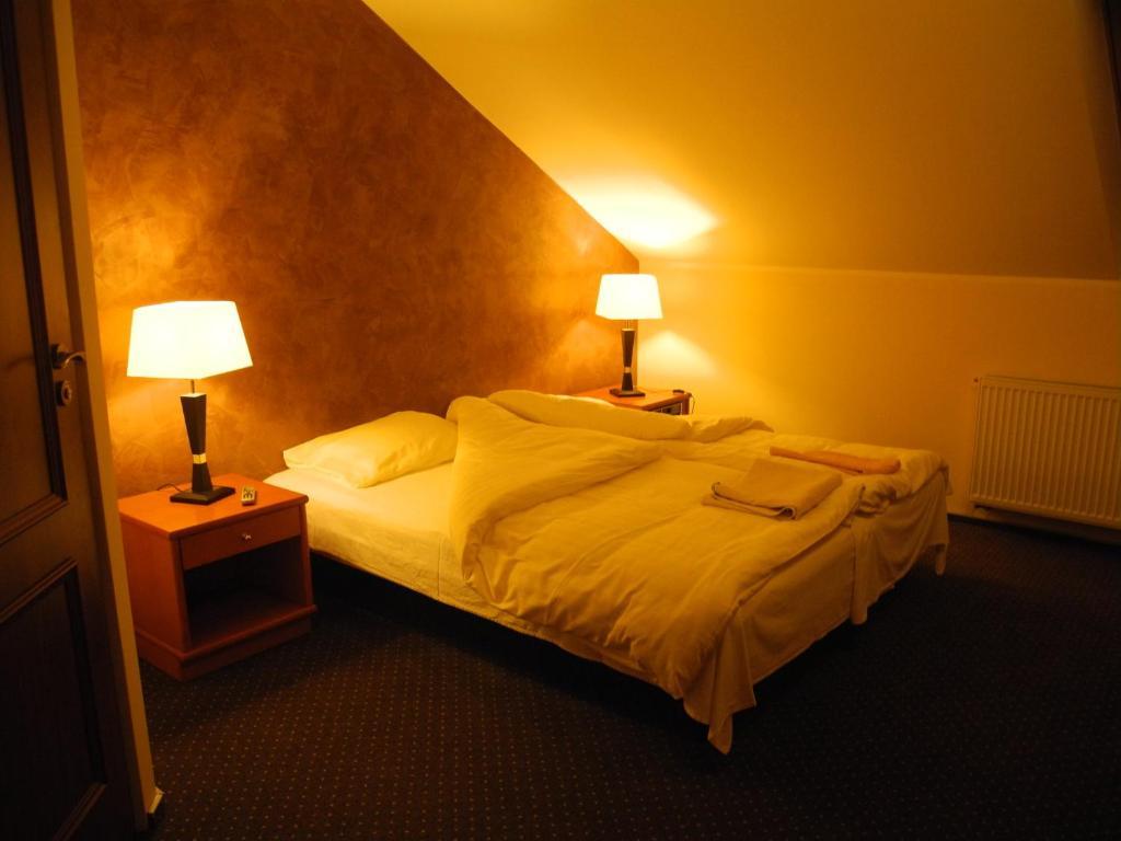 Hotel Stawisko Klaudyn Kültér fotó