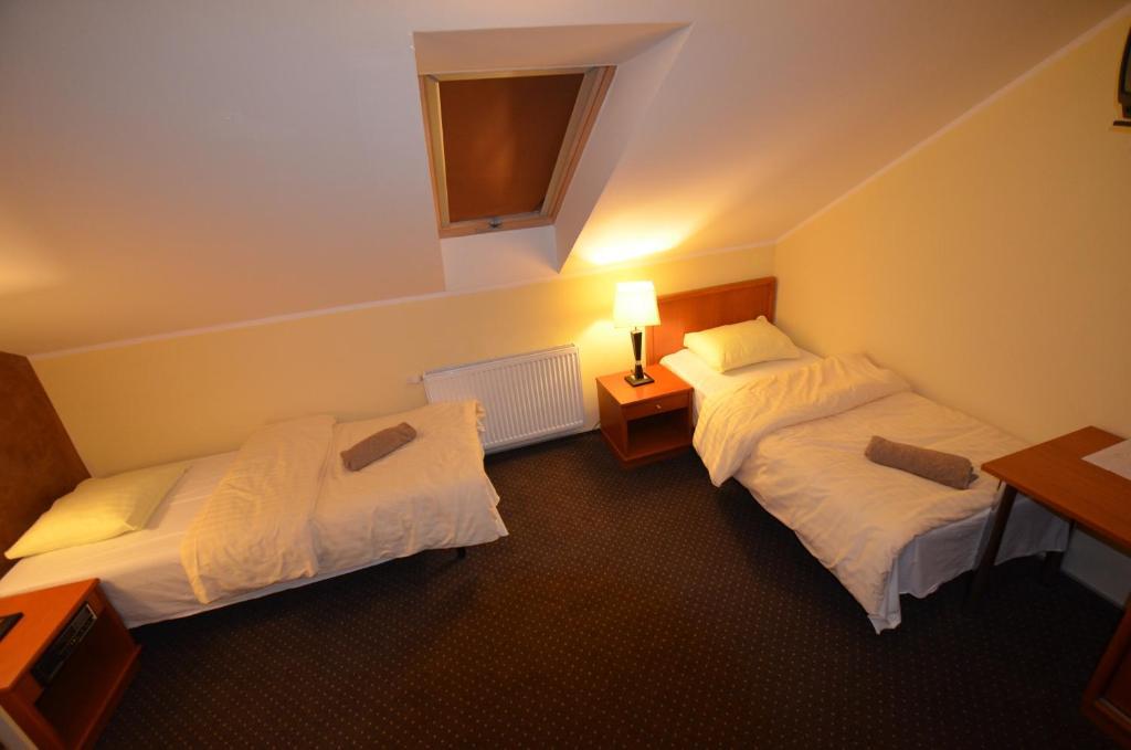 Hotel Stawisko Klaudyn Kültér fotó